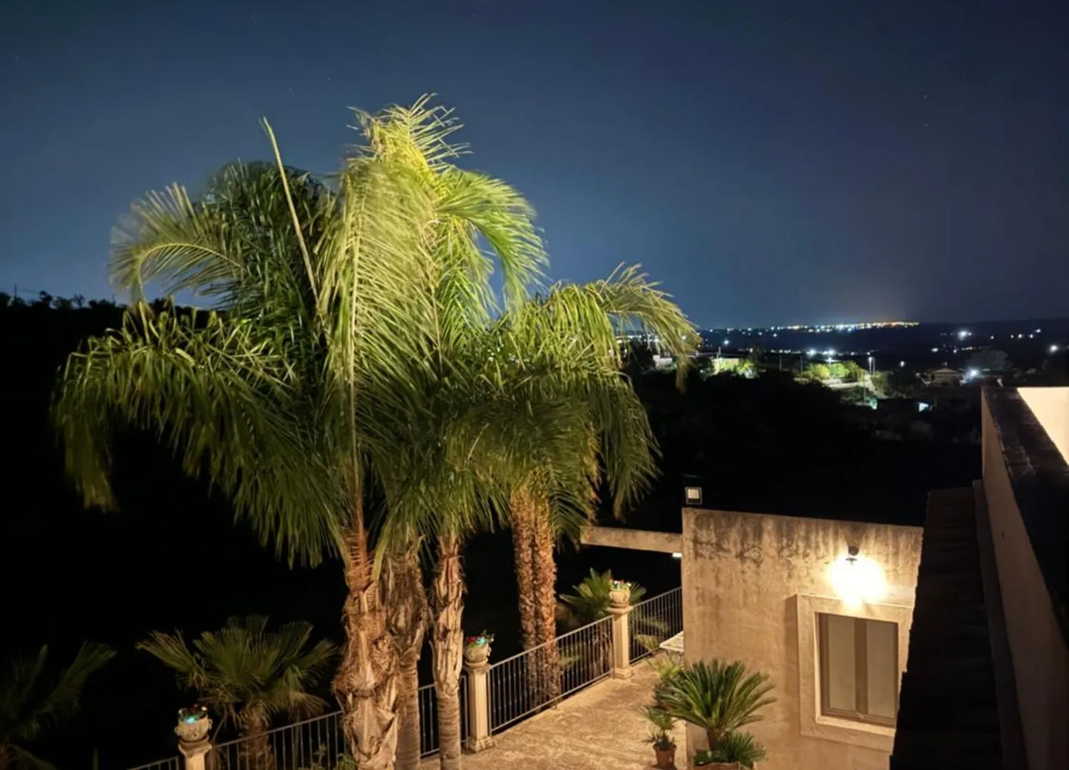 Villa La Rosa Chiaramonte Gulfi Aparthotel
